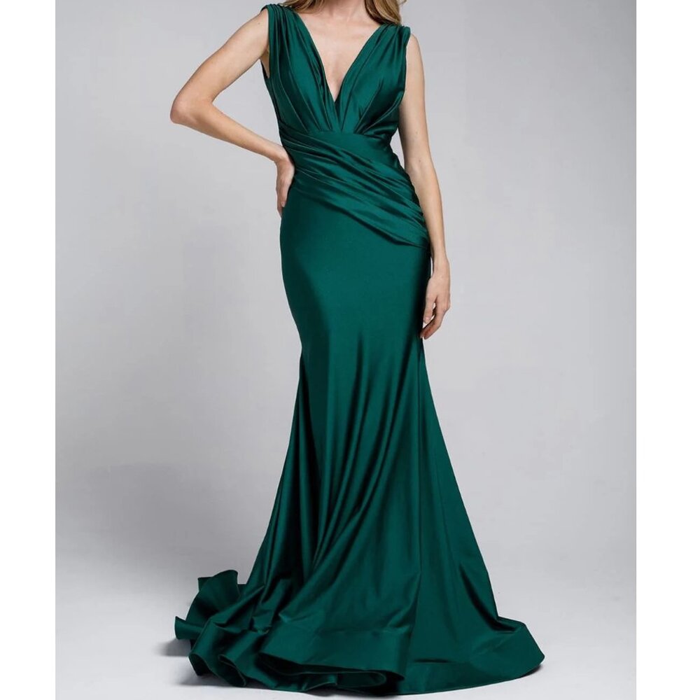 Body Contouring Emerald Gown